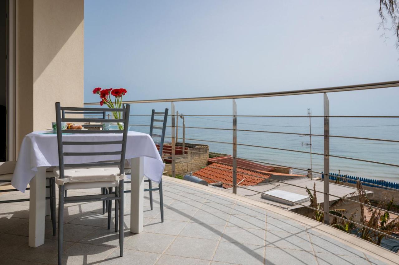 Cicirata Sea Beach - Sicilia Vacanza Avola Exteriör bild