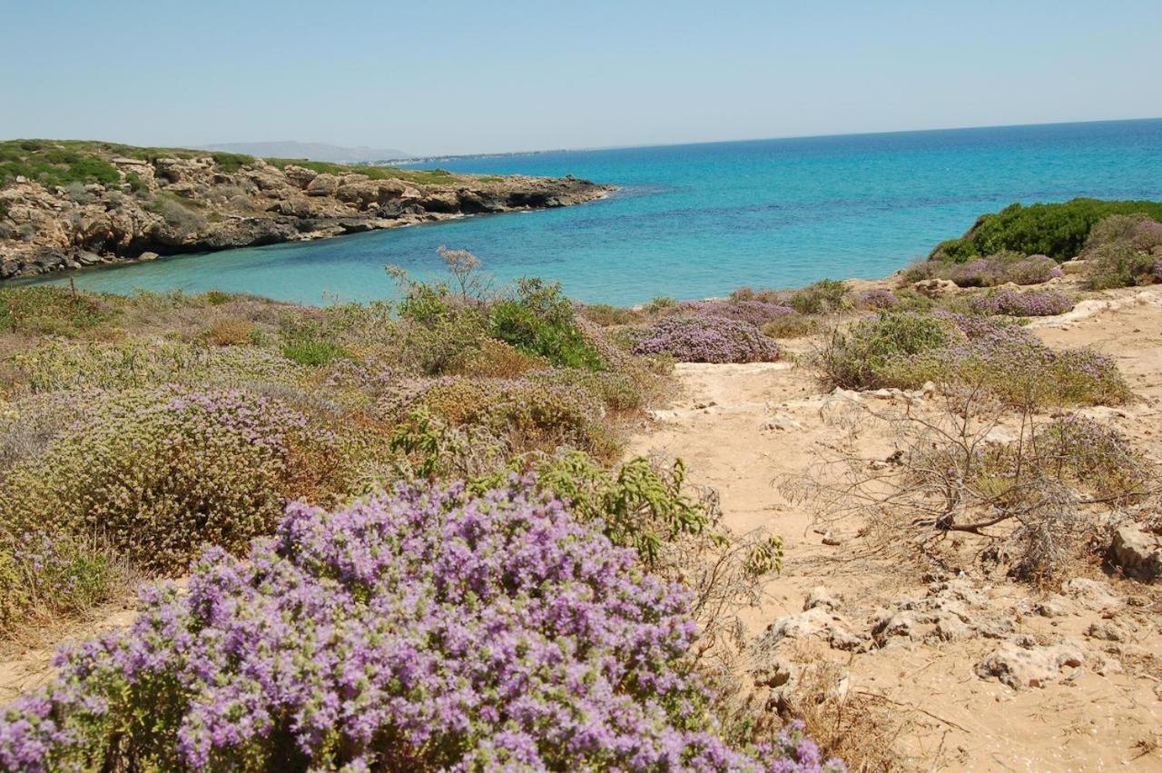 Cicirata Sea Beach - Sicilia Vacanza Avola Exteriör bild